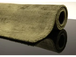 Alfombra de viscosa tejida a mano 65x135 cm musgo Shine