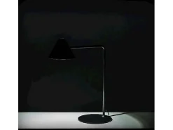 Antares - Lámpara de mesa LED de metal negro