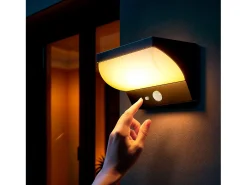 Aplique de Pared Exterior Solar LED 5W Aluminio con Sensor de Movimiento Goran Negro