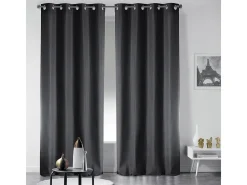 Cortina opaca lisa con ollaos 135 x 240 cm