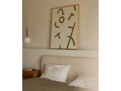 Cuadro decorativo sobre lienzo de algodón con marco de madera marrón claro pintado artesanalmente con pintura al oleo de 80x100cm - VIRGINIA - DECOWOOD