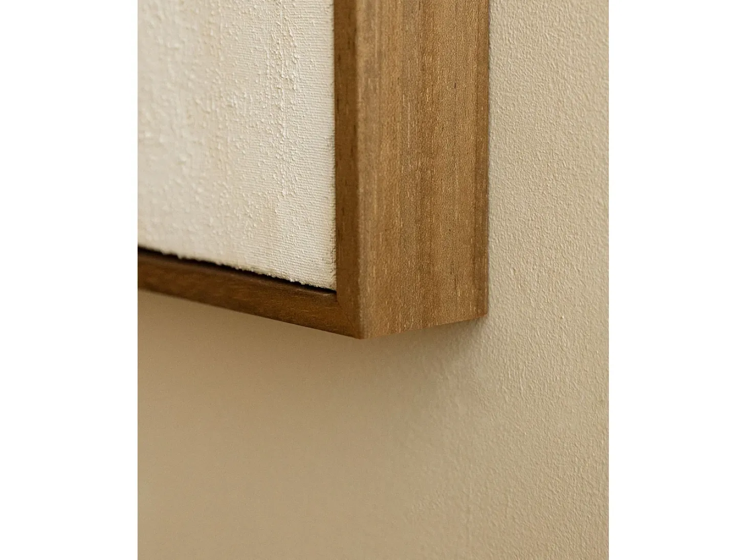 Cuadro decorativo sobre lienzo de lino con marco de madera marrón claro pintado artesanalmente con pintura al oleo de 100x150cm - MAYA - DECOWOOD
