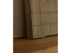Cuadro decorativo sobre lienzo de algodón con marco de madera marrón oscuro pintado artesanalmente con pintura al oleo de 80x100cm - JAN - DECOWOOD