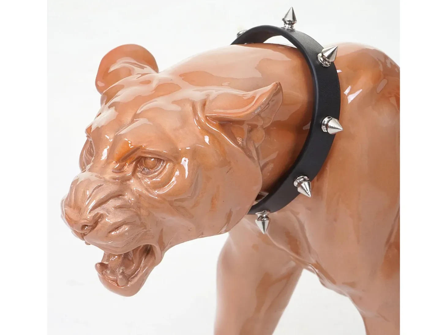 Figurita decorativa pantera con collar, antiguo alto brillo con collar