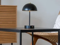 HOLT tafellamp – Elegantie en moderniteit gecombineerd-Color Blanco