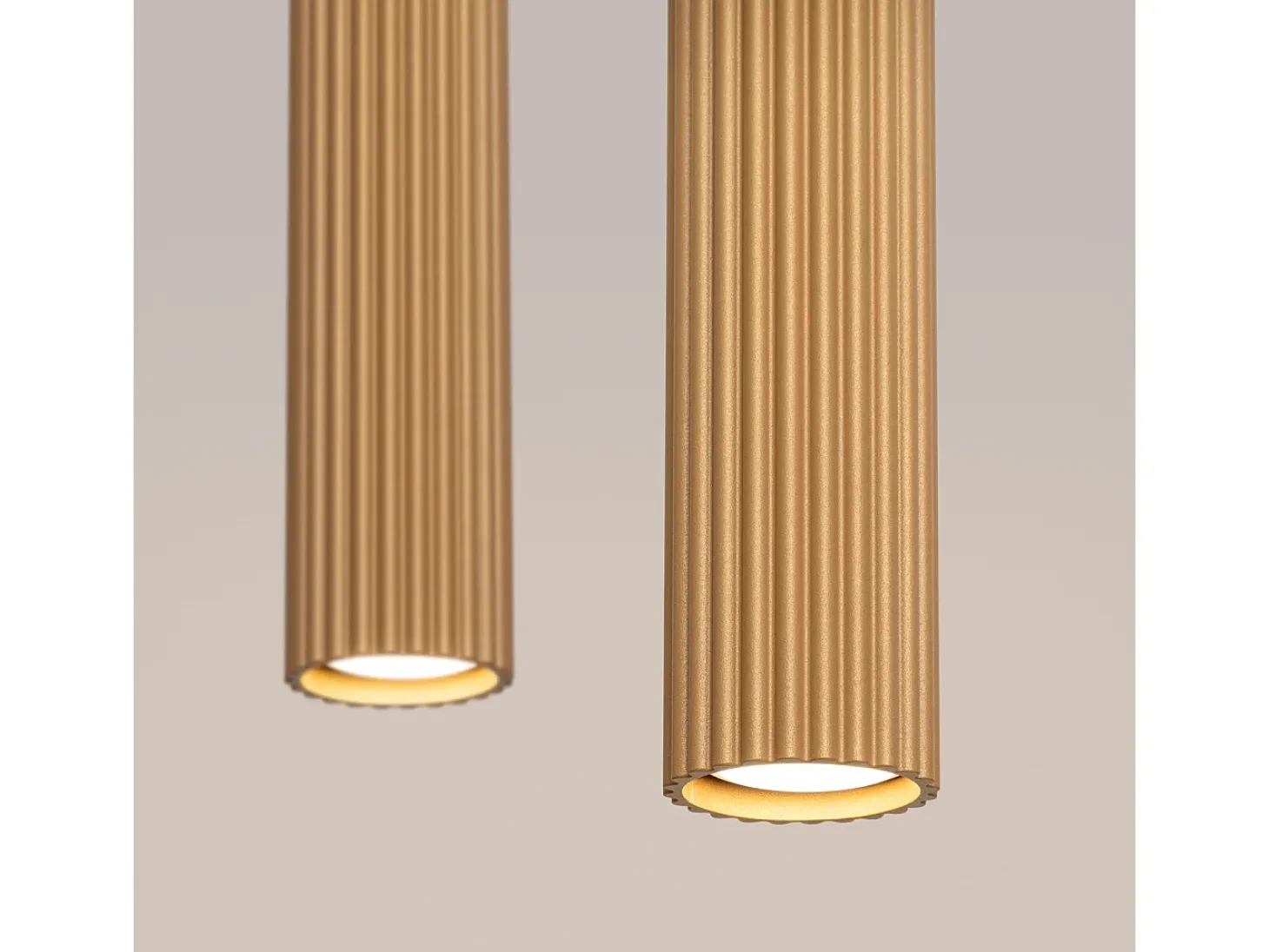 Lámpara colgante Gloow minimalista de aluminio - 2 fuentes luminosas 3000K - L.30 x A.90 cm - dorado