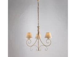Lámpara de araña vienesa en hierro lacado marfil con decoración. Oro antiguo y pantallas de lámparas d. 13 en PVC efecto tela de yute 3 luces 118 Ø52