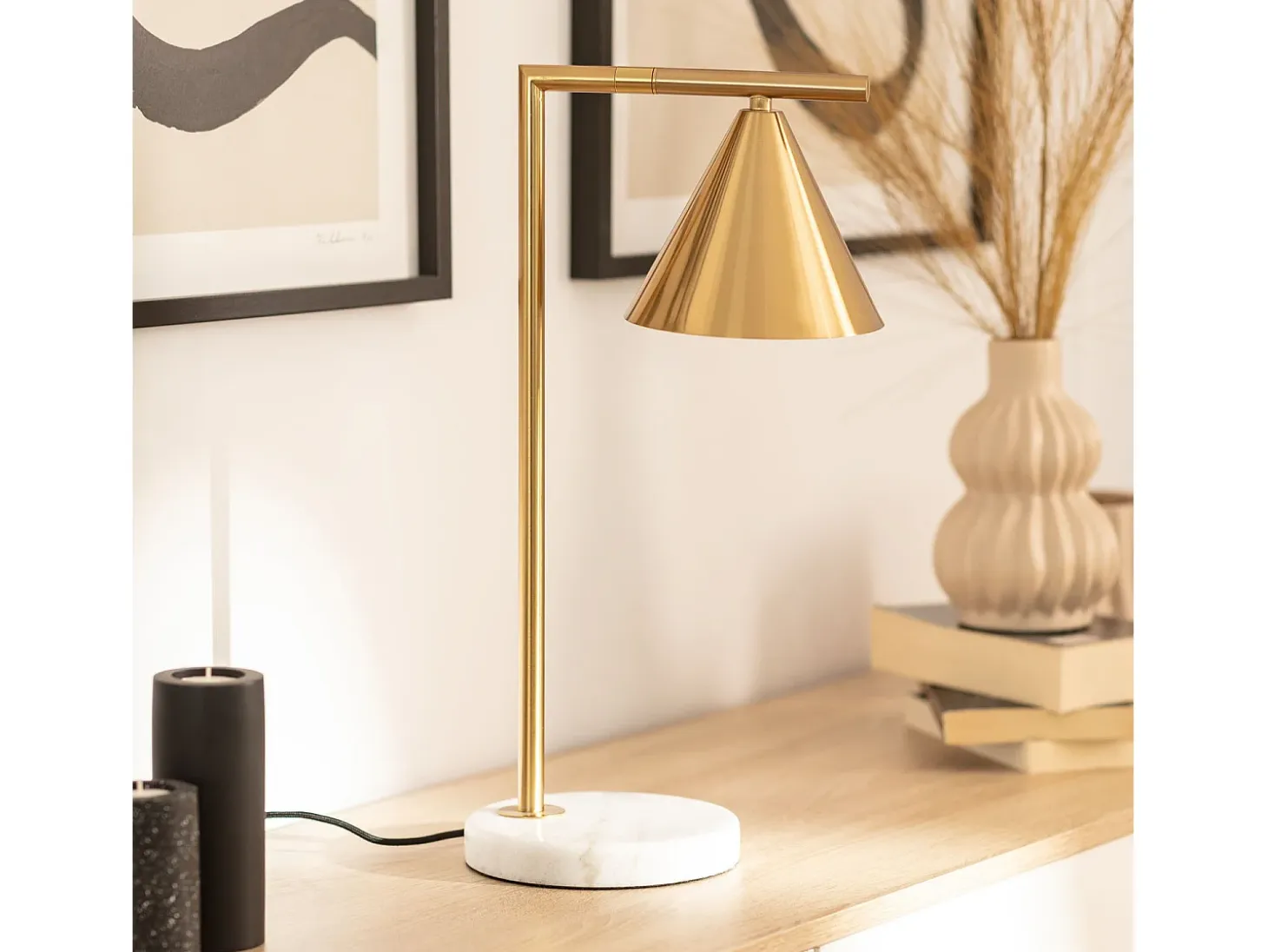 Lámpara de Mesa de Mármol y Metal Tinos Dorado