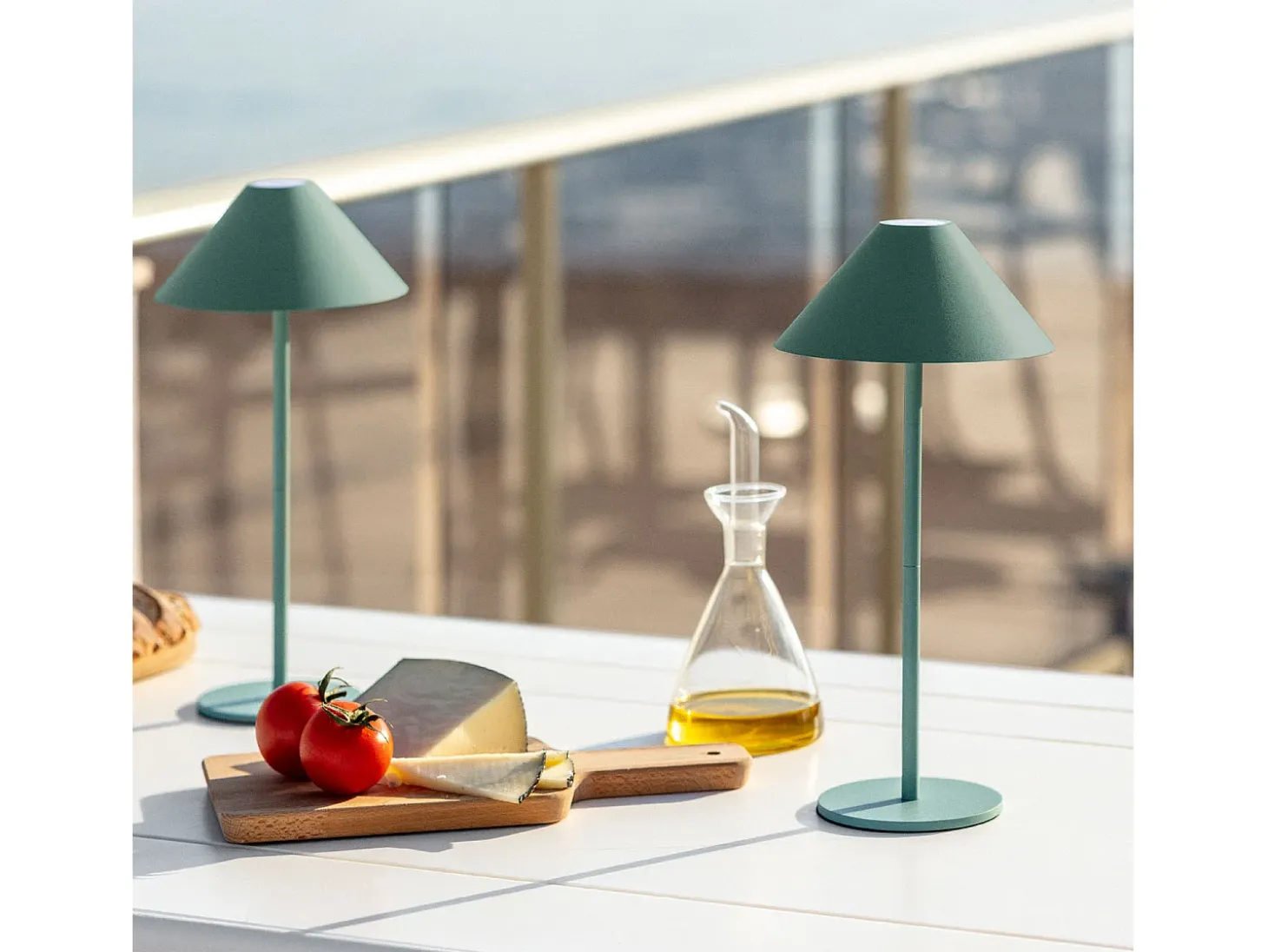 Lámpara de Mesa LED Portátil para Exterior con Batería USB Recargable Kivuli Verde Celadón