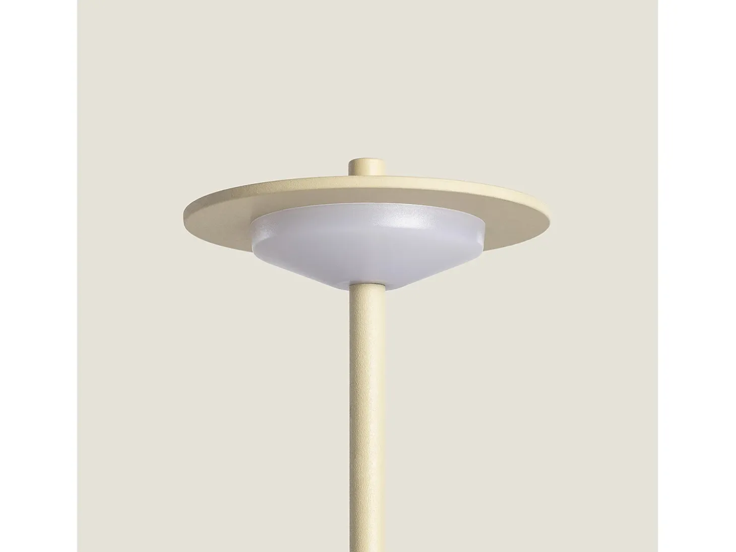 Lámpara de Mesa LED Portátil para Exterior Metal con Batería Recargable Estepona Beige