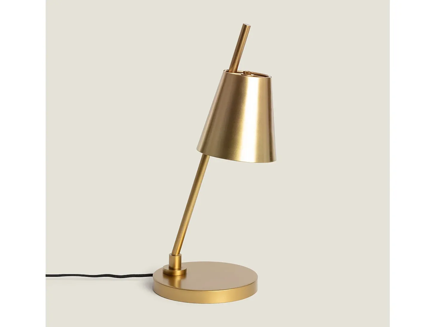 Lámpara de Mesa Metal Bardney Dorado