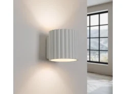 Lámpara De Pared Aura Minimalista De Aluminio - 1 Fuentes Luminosas - L.10 X A.10 Cm - Blanco