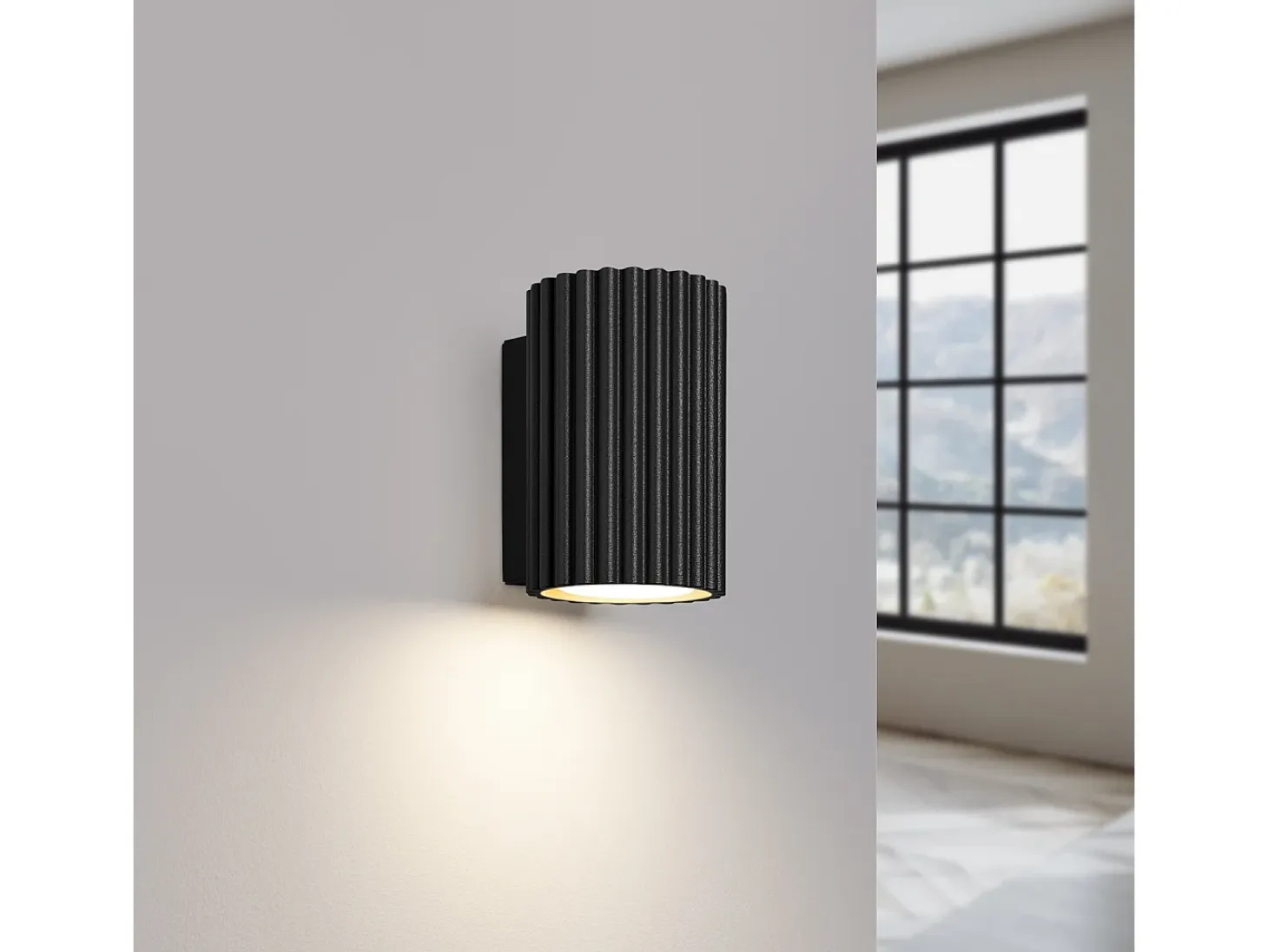 Lámpara de pared Gloow minimalista de aluminio - 1 fuentes luminosas 4000K - L.6,5 x A.10 cm - negro