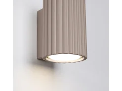 Lámpara De Pared Karbon Minimalista De Aluminio - 1 Fuentes Luminosas - L.6,5 X A.10 Cm - Gris Pardo