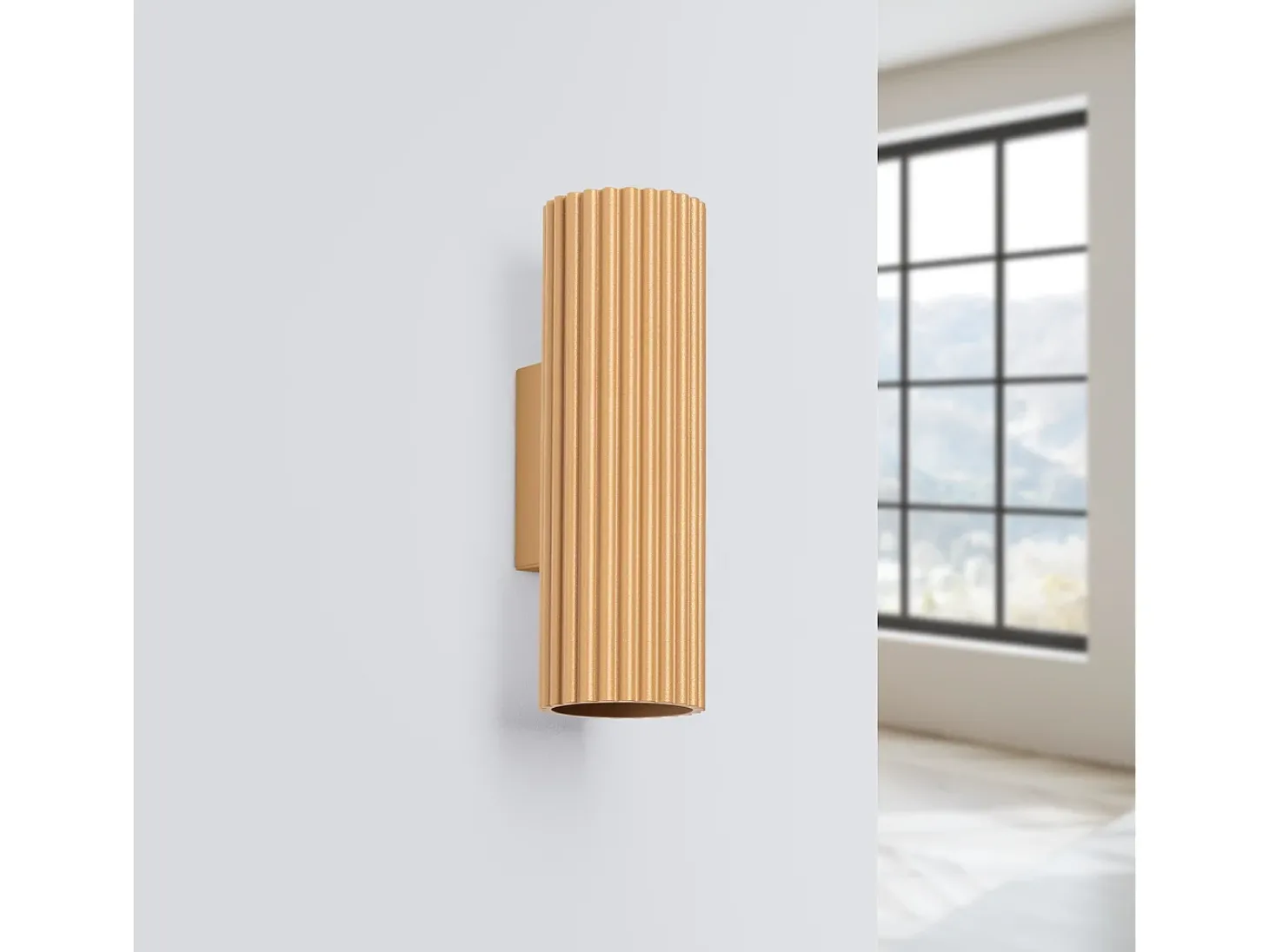 Lámpara De Pared Karbon Minimalista De Aluminio - 2 Fuentes Luminosas - L.6,5 X A.20 Cm - Dorado