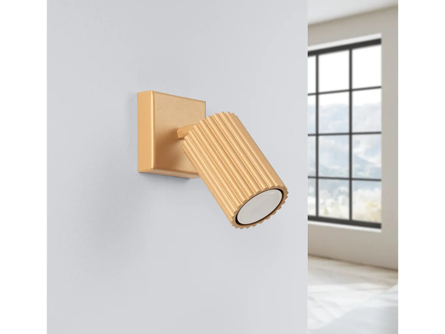 Lámpara De Pared Karbon Minimalista De Aluminio - 1 Fuentes Luminosas - L.8 X A.8 Cm - Dorado