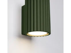 Lámpara De Pared Karbon Minimalista De Aluminio - 1 Fuentes Luminosas - L.6,5 X A.10 Cm - Verde Oliva