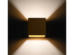 Lámpara De Pared Quad Minimalista De Acero - 1 Fuentes Luminosas - L.10 X A.10 Cm - Dorado