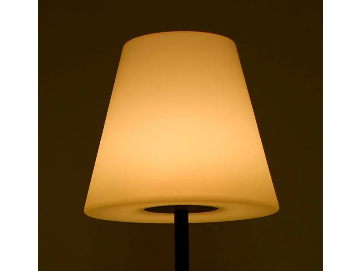 Lámpara de pie Biana Lumit portátil LED RGB con USB + mando blanco Ø34x150 cm