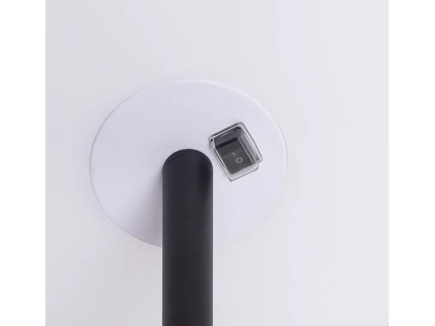 Lámpara de Pie Exterior de Aluminio Maipo Negro