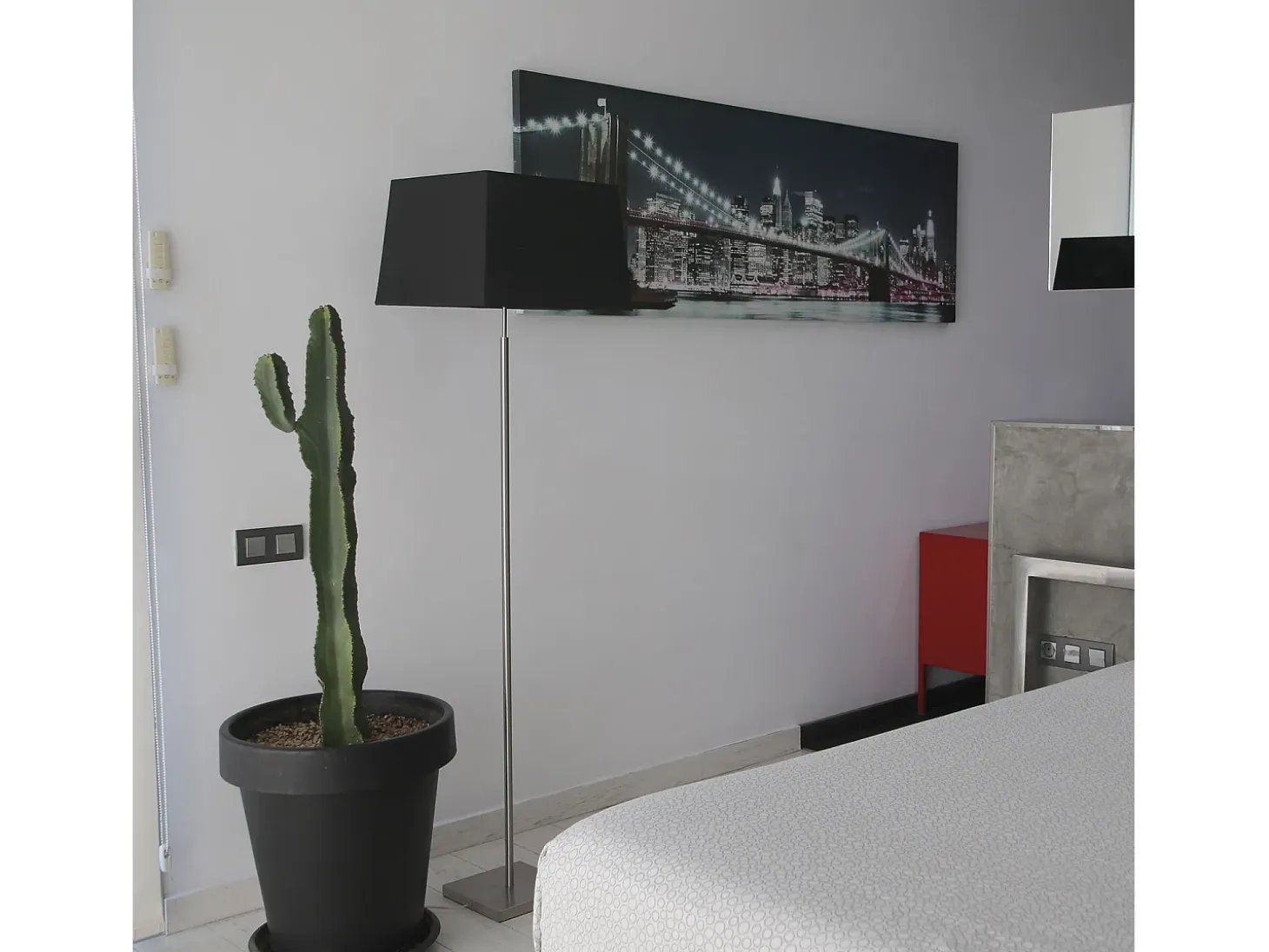 Lámpara de pie FIRENZE estilo clásico - Alt. 162 cm - E27 60W- cable 2 metros - on&off - IP20 - acero y blanco