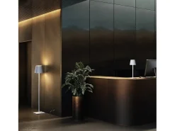 Lámpara de pie Poldina Blanca con enchufe 230V 28x150cm - Diseño Moderno en Aluminio