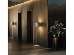 Lámpara de pie Poldina gris oscuro con enchufe 230 V, 28 x 150 cm, diseño moderno en aluminio.