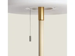 Lámpara de Pie Solar Exterior LED 2.6W Aldana Crema
