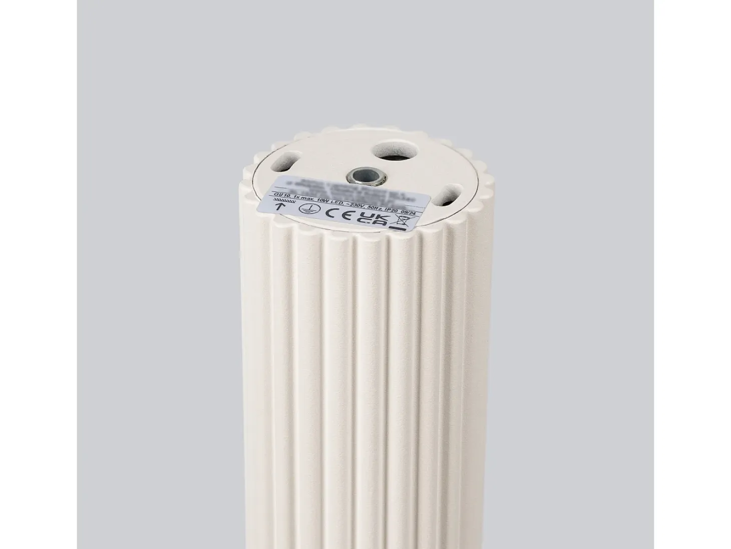 Lámpara De Techo Karbon Minimalista De Aluminio - 1 Fuentes Luminosas - L.6,5 X A.20 Cm - Beige