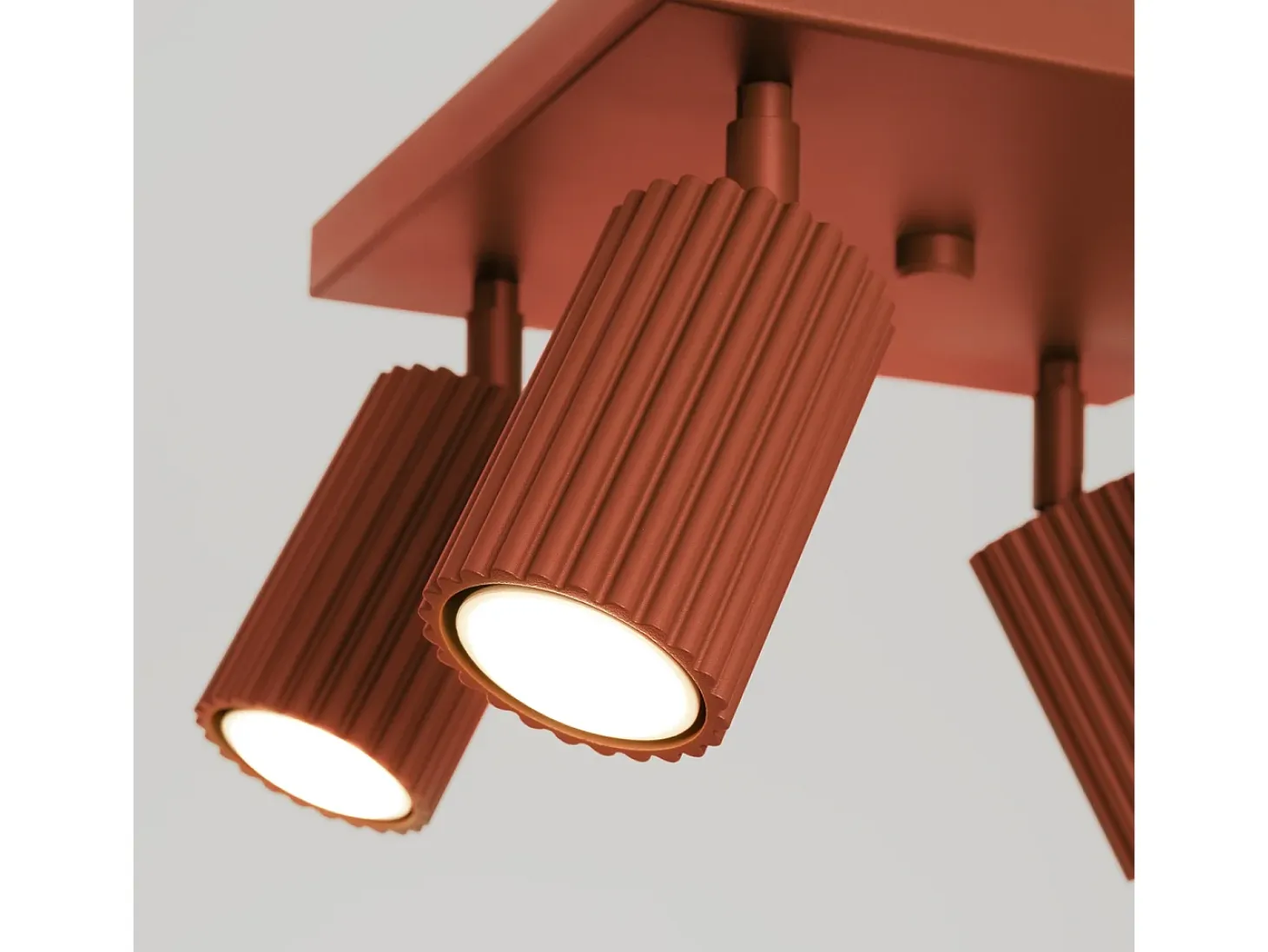 Lámpara De Techo Karbon Minimalista De Aluminio - 4 Fuentes Luminosas - L.25 X A.16,5 Cm - Ocre Rojo