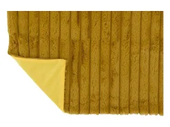 Manta ocre de poliéster 180x130 cm, suave y cálida para un interior acogedor