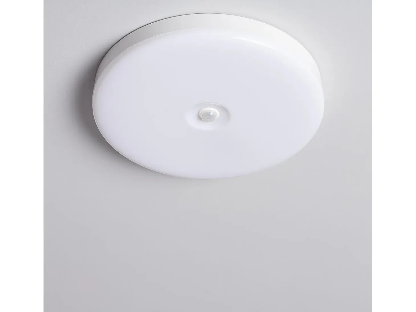 Plafón LED 18W Circular Ø290 mm con Sensor de Movimiento PIR Blanco