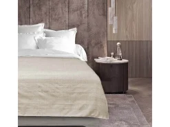 Plaid liso "Lucile" 220x240 cm en policotón natural suave y resistente, hecho en India