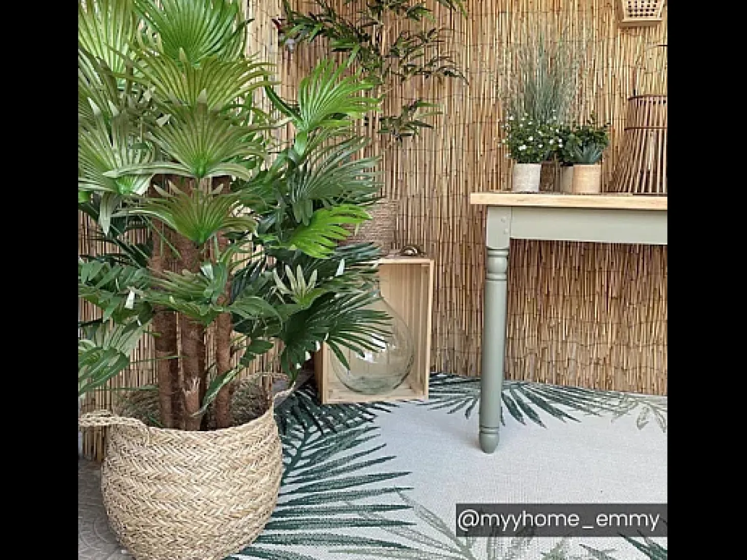 Árbol artificial tipo palmera con tronco natural RHAPIS