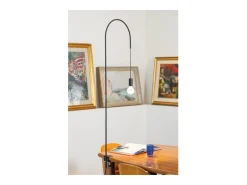 Zafferano - Lámpara de mesa de alambre con abrazadera, giratoria 200°, H152 cm, metal pintado, bombilla E27 máx. 60 W incluida - Rojo